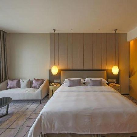 Maison New Century Hotel Dongguan Dongguan  Eksteriør billede