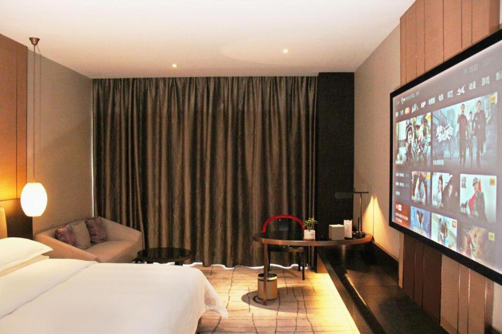 Maison New Century Hotel Dongguan Dongguan  Eksteriør billede