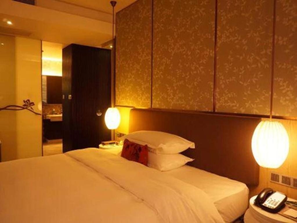 Maison New Century Hotel Dongguan Dongguan  Eksteriør billede